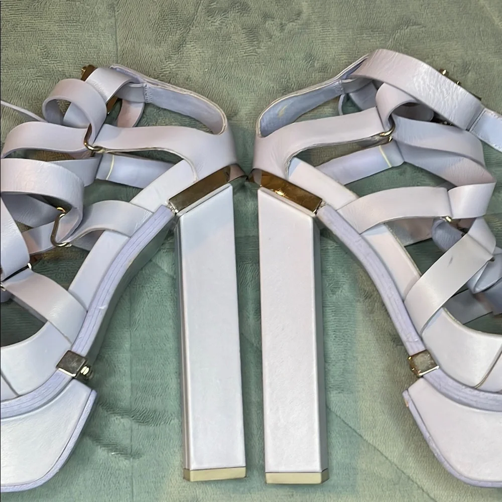 VERSACE Lavender Leather Platform Heels – Size 38.5 (EU) - Picture 6 of 8